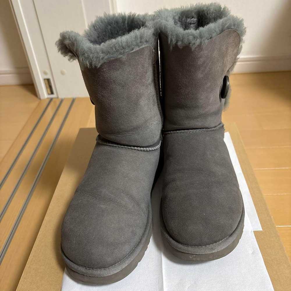 UGG boots for women, size 24 cm. - image 1