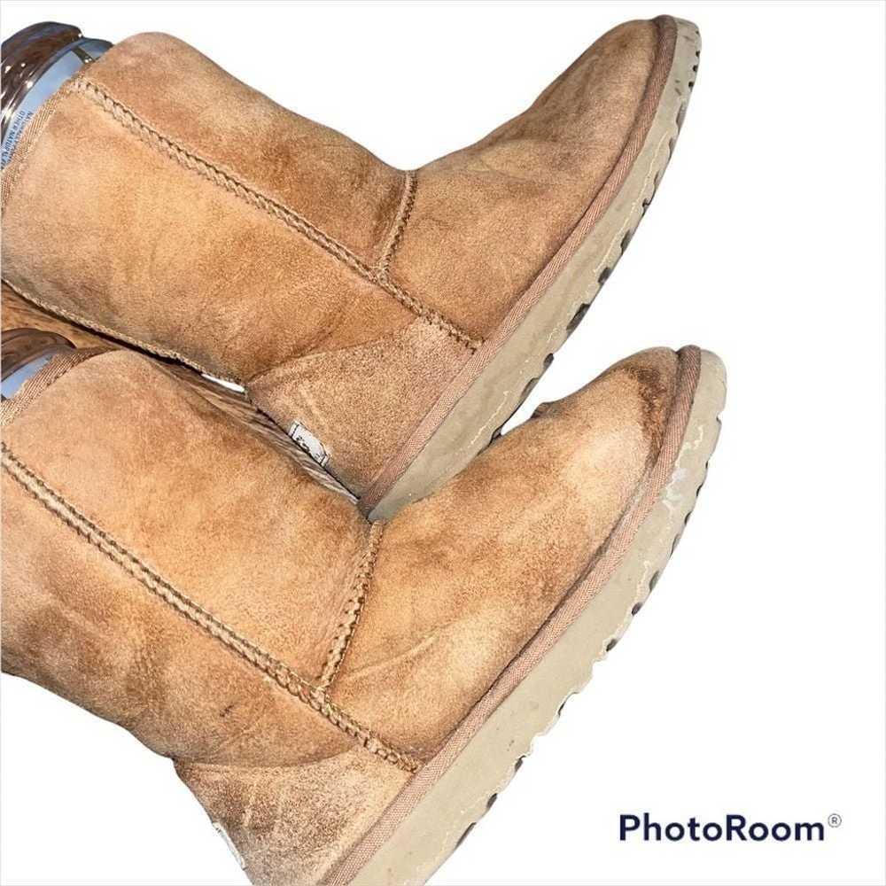 UGG | Chestnut CLASSIC SHORT BOOTS/UGGS - image 3