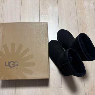 【Like New】UGG Classic Short Boots 7 Black