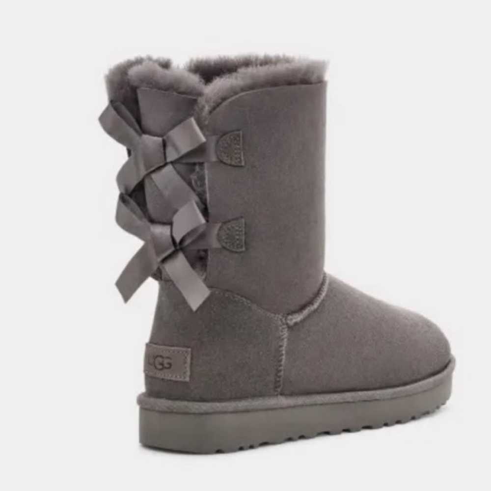 UGG Bailey Bow Size 11 - image 6