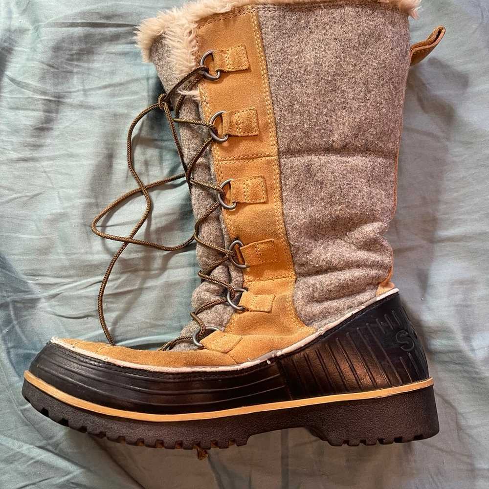 SOREL Tivoli High II Suede Winter Boots Gray Beig… - image 6