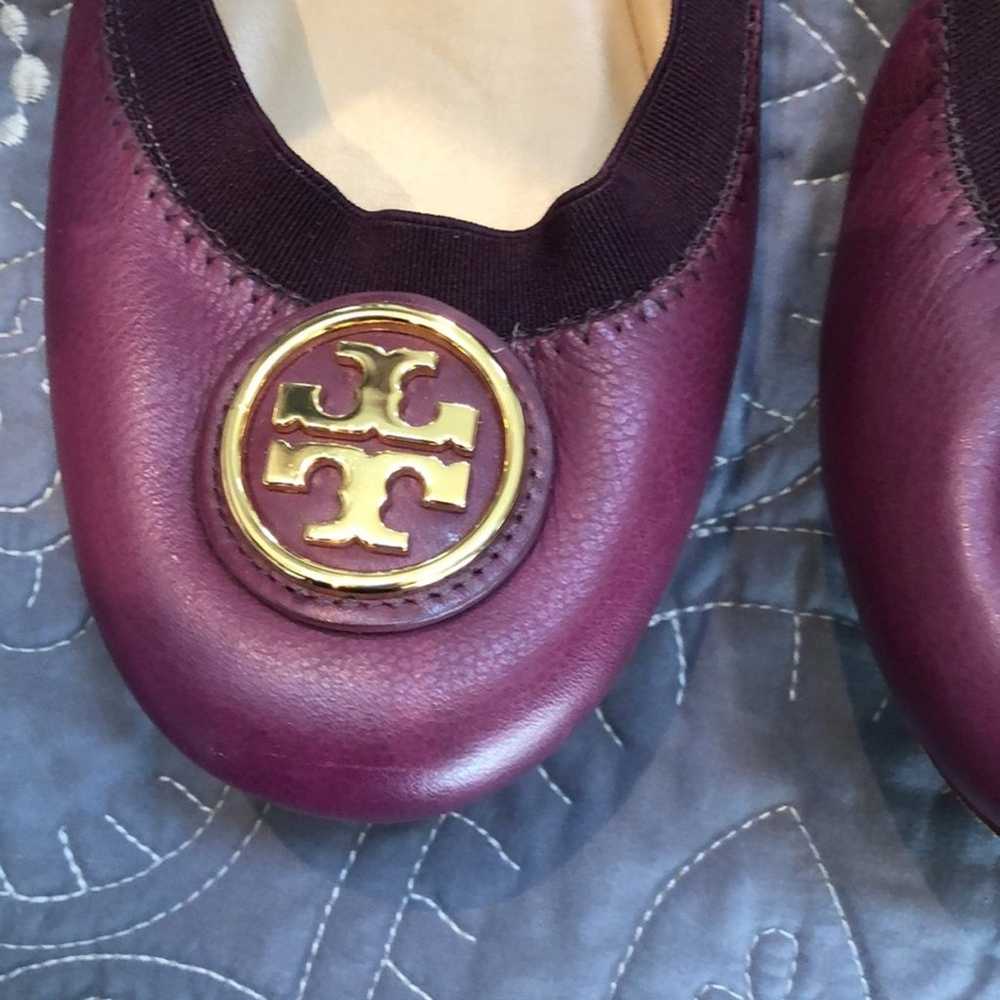 TORY BURCH Plum Purple Burgundy “Caroline” Leathe… - image 5