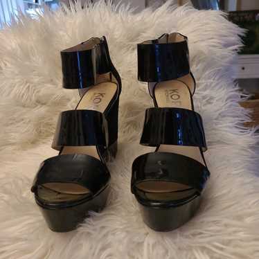 Michael Kors Patent Black Leather Wedges. EUC