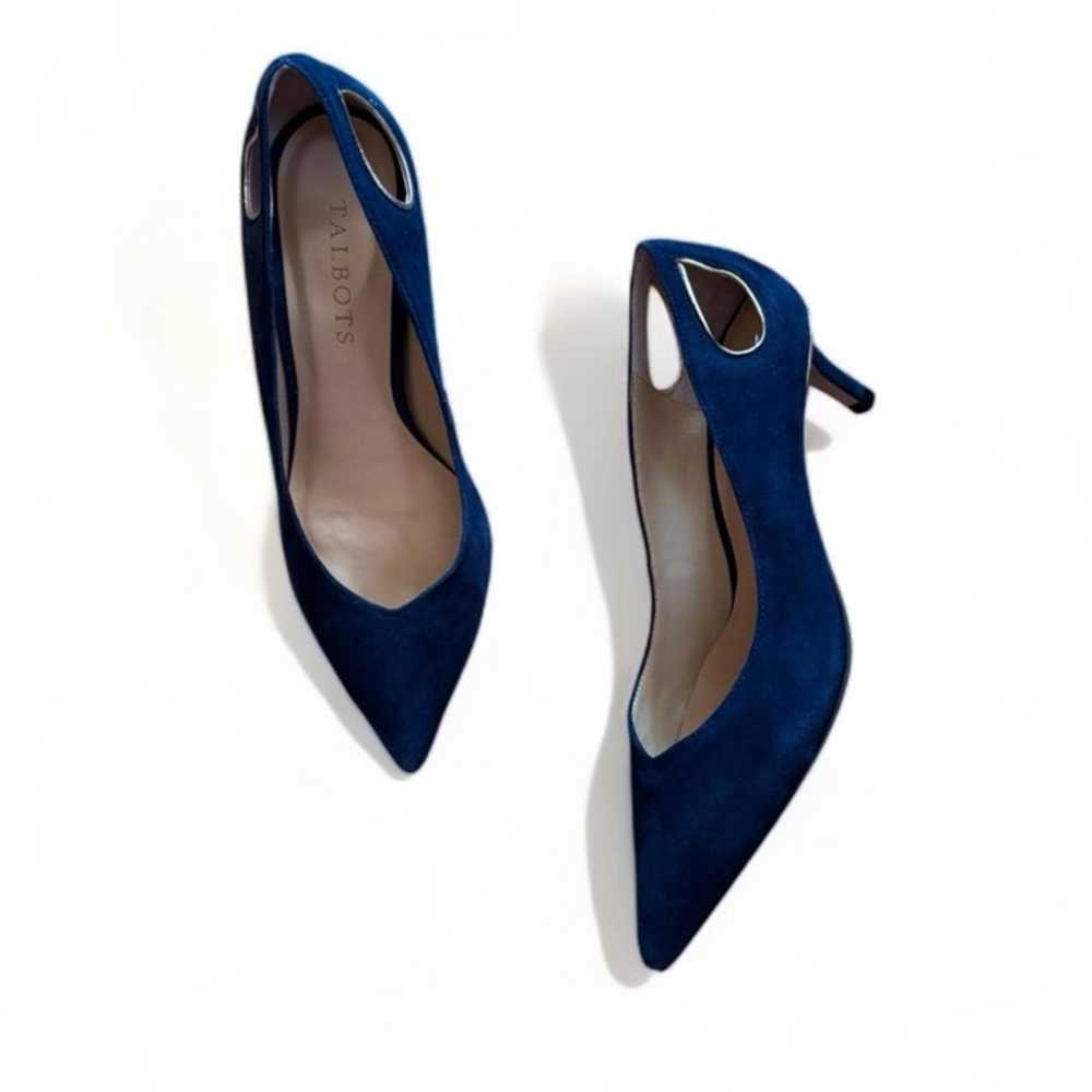 TALBOTS ERICA CUT-OUT PUMPS - SOLID - image 2