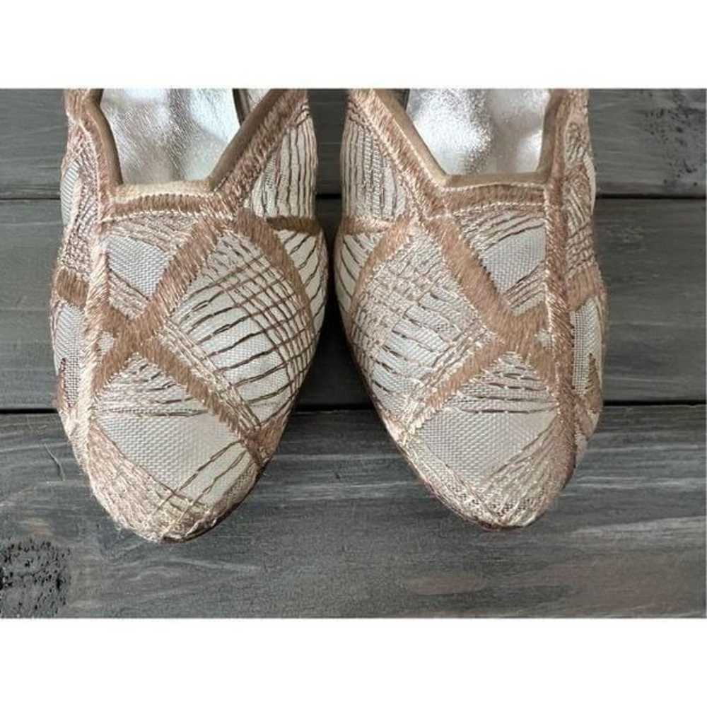 Stuart Weitzman Floral Print Neutral Mesh Accents… - image 5