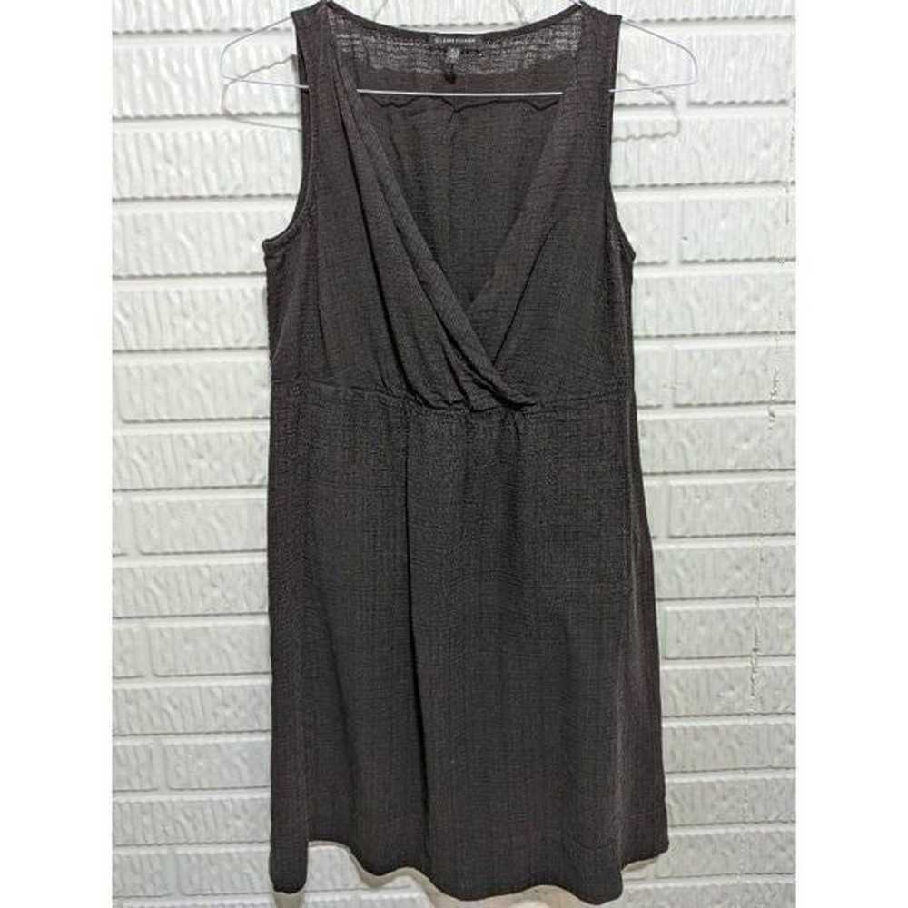 Eileen Fisher Women's Black V-Neck Sleeveless Lin… - image 1