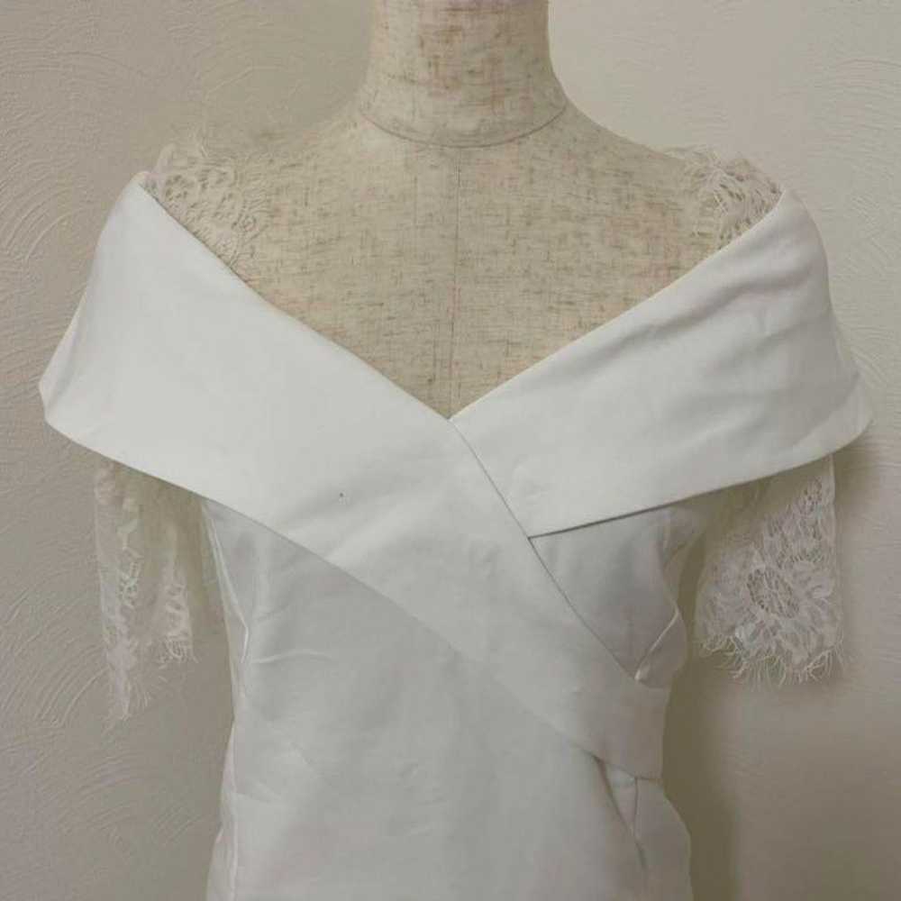 Off-shoulder white dress with lace sleeves and a … - image 3