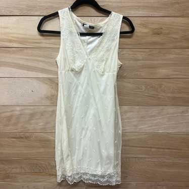 Vintage bridal Y2K embroidered lace off white crea