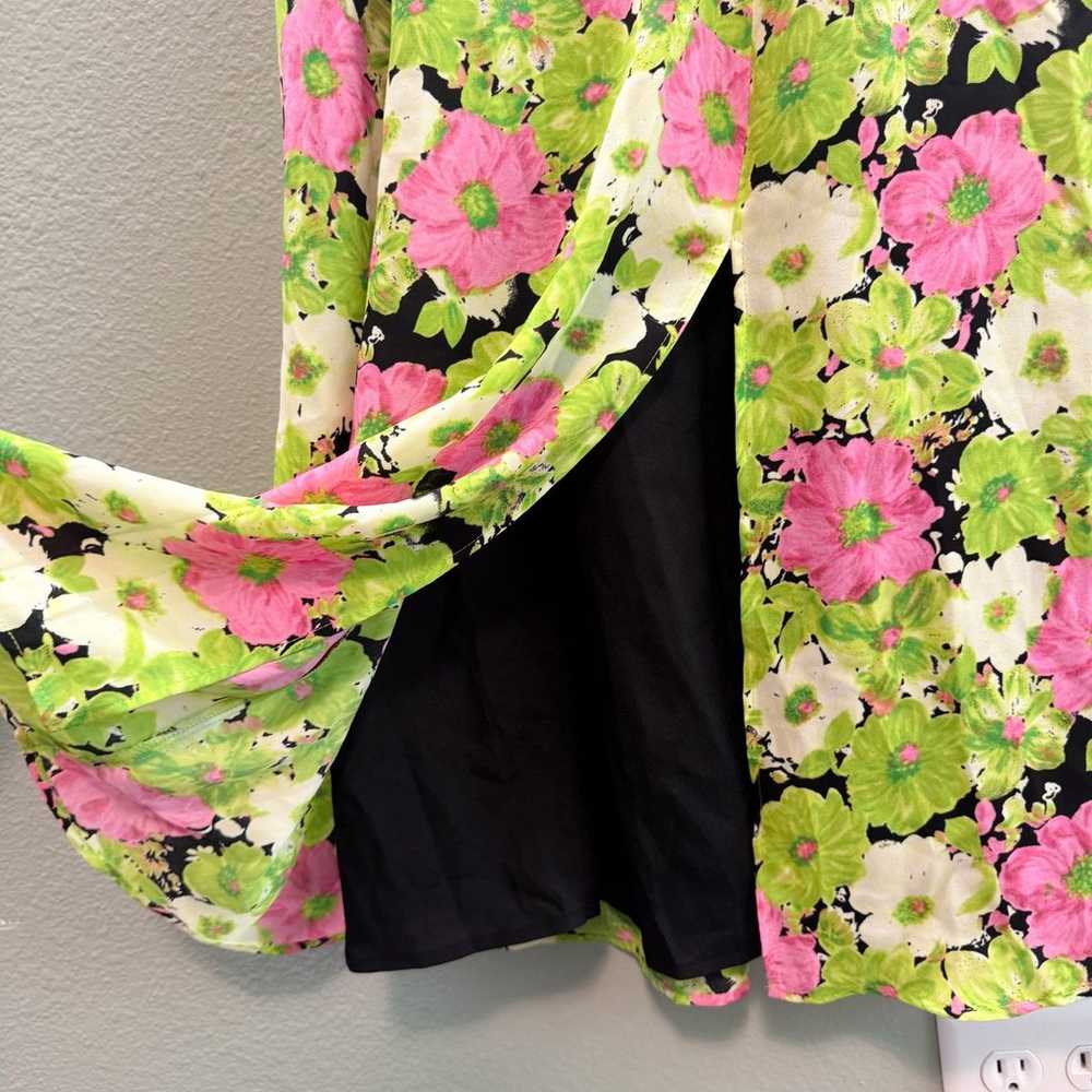 WAYF Green + Pink Floral Print Surplice V Neck Fr… - image 6