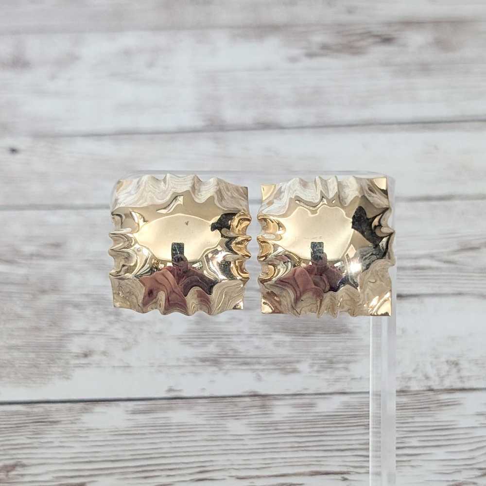 Vintage Clip On Earrings Large Gold Tone 3D State… - image 1