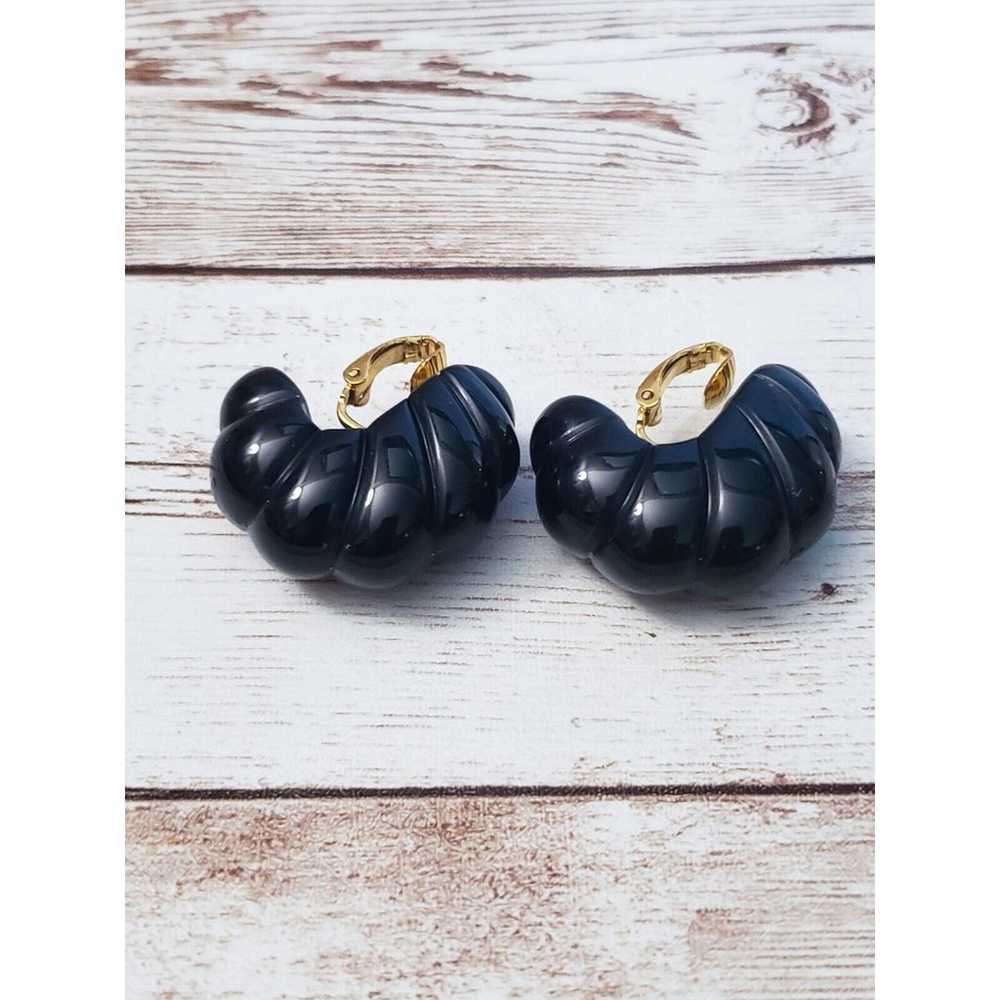 Vintage Clip On Earrings - Chunky Ribbed Black Ho… - image 4