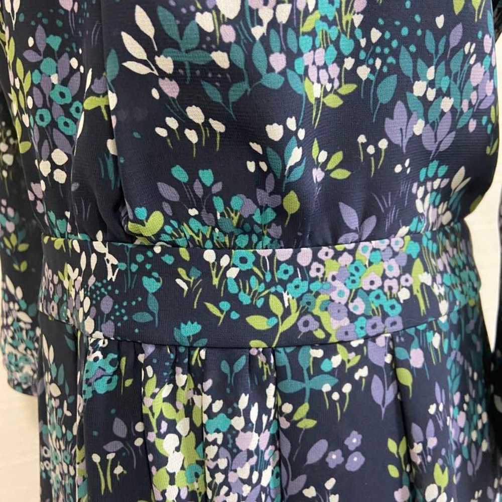 Paul Stuart navy floral print dress, size 6, in e… - image 4