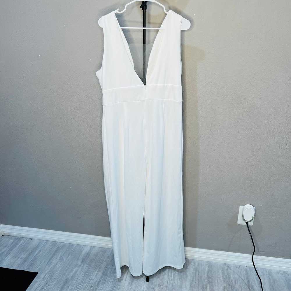 White Plunging Vneck Pants Jumpsuit Size Large - image 1