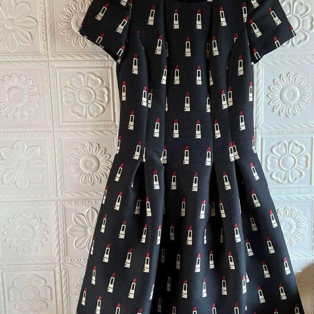 M's Gracy Lip Pattern Dress, Size 36, worn only o… - image 1