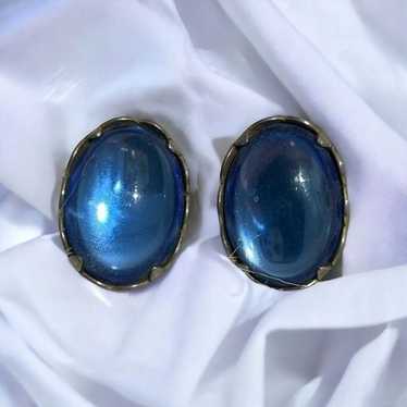 Vintage 1960's Royal Blue Stone Clip On Earrings