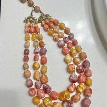 Vintage Coro marbled beaded necklace/ 50s-60s bead