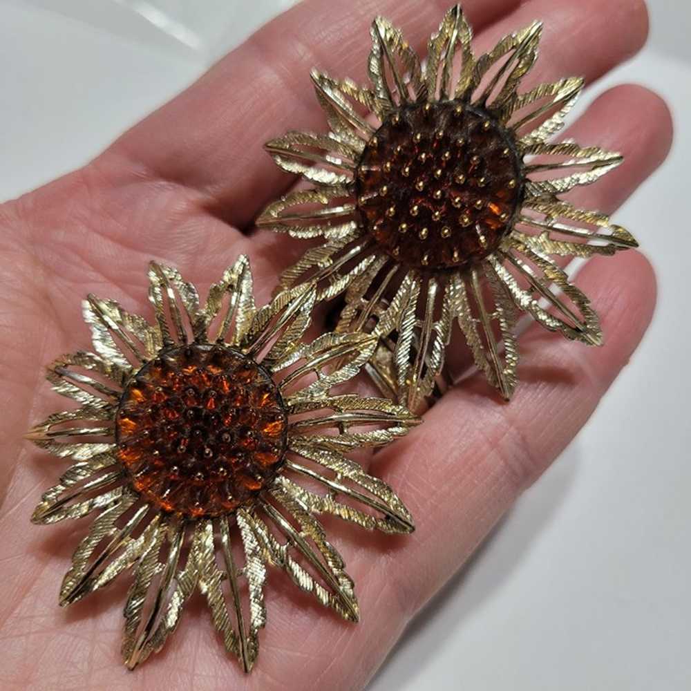 Vintage Sarah Coventry Sunflower Clip On Earrings… - image 3