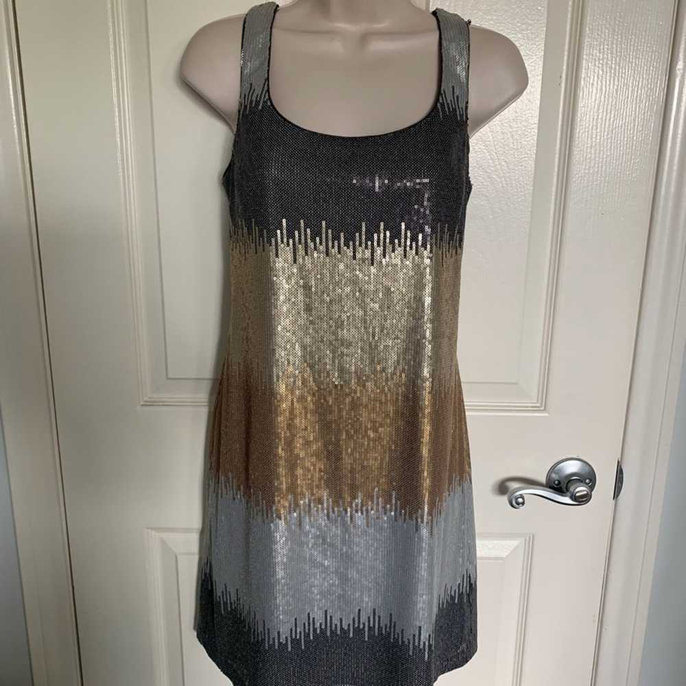 NWOT Maggy London ombré sequined sheath Size 8 - image 2