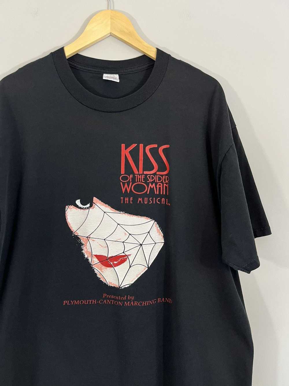 Vintage Kiss Of The Spider Woman Musical Boxy Fad… - image 2