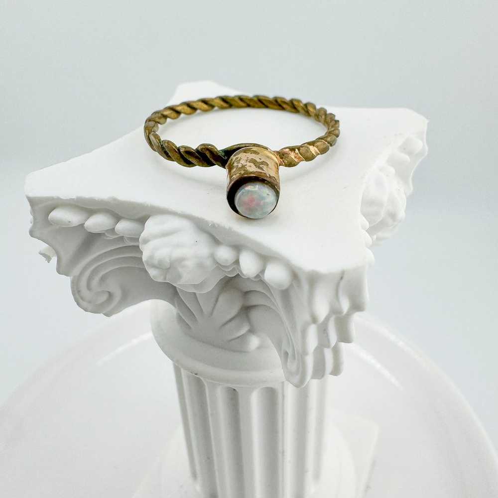 Vintage 14k Gold Moonstone Ring Artisan Minimalis… - image 4