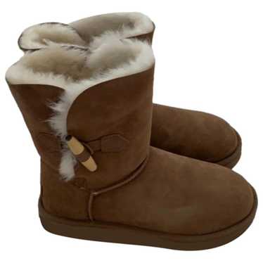 Ugg Snow boots