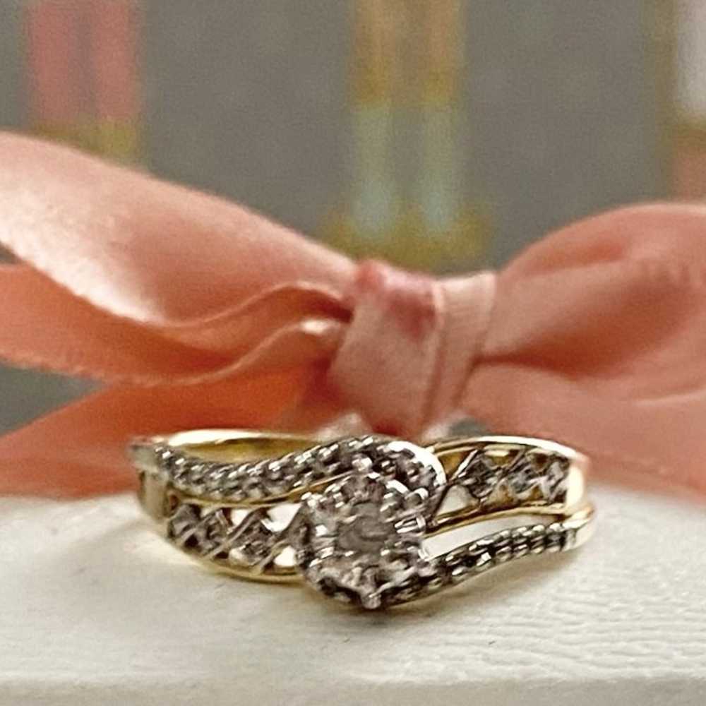 Beautiful Gold-Tone Vintage Sparkling .15ct Diamo… - image 5