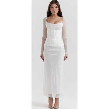 KATARINA
Medium Plus Size
WHITE MAXI DRESS
House o