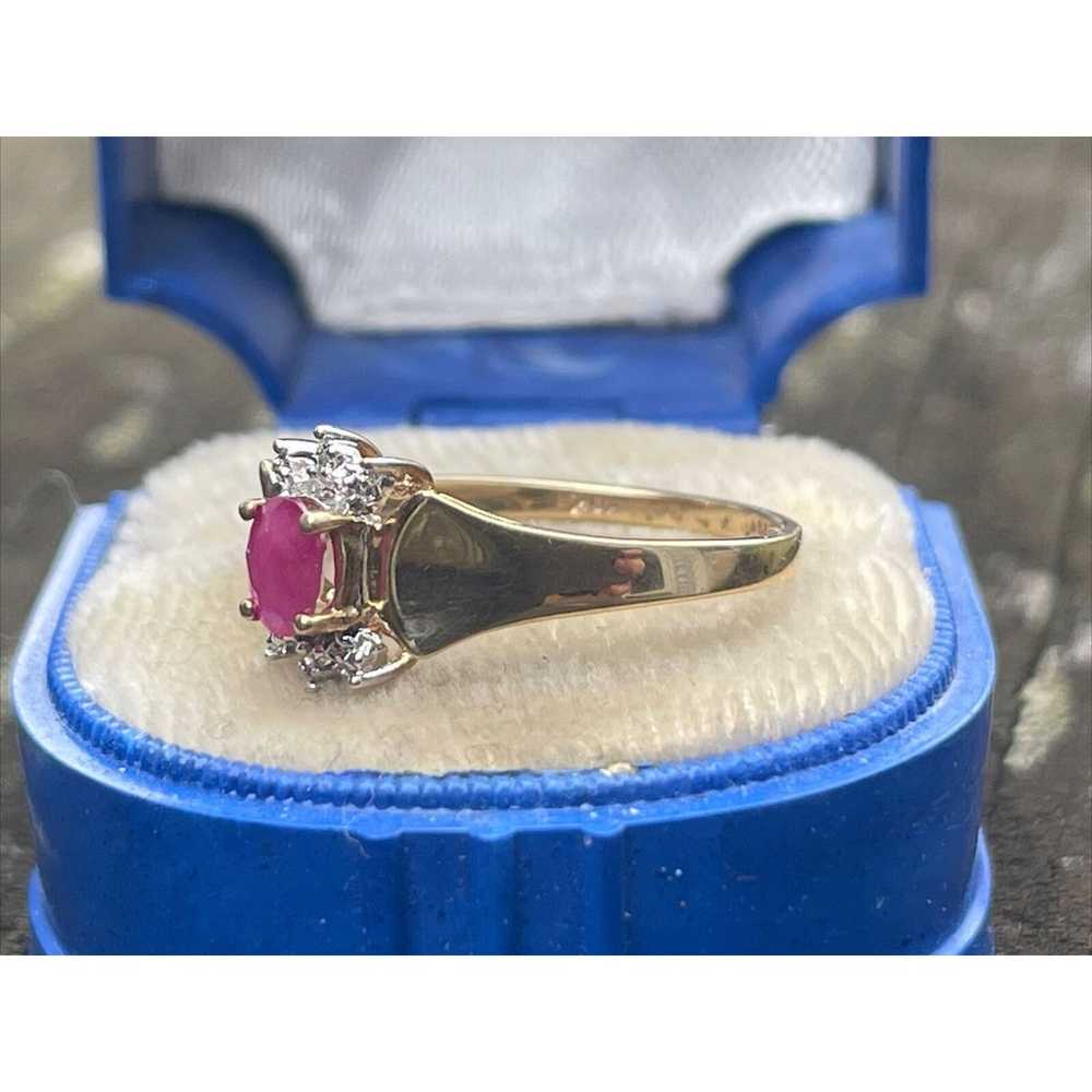 10k Yellow Gold Ring Signed WM Size 7 Ruby and Di… - image 5