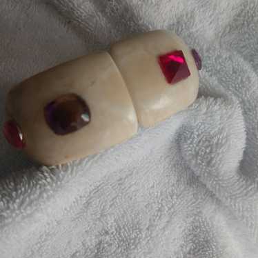 Asian bone & magnesite - Gem