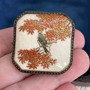 Antique brooch 19th Japanese Porcelain