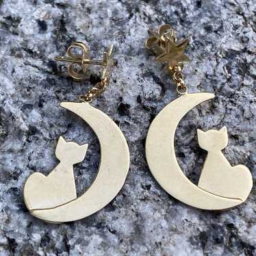 Vintage 14K Yellow Gold Crescent Moon Cat Dangle E