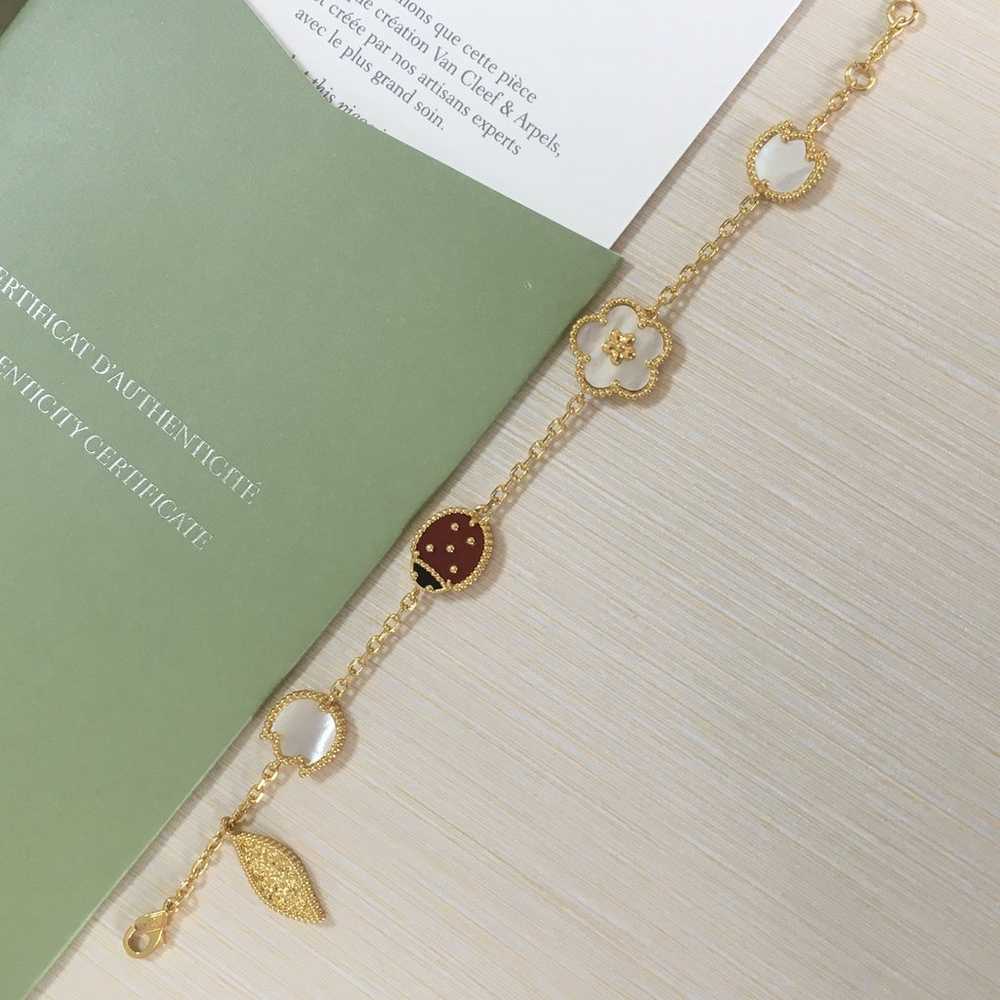 Auth 18K Gold 5 Motif Bracelet - image 4