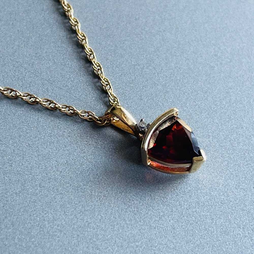 10k Gold Natural Garnet & Diamond Trillion Cut Pe… - image 2