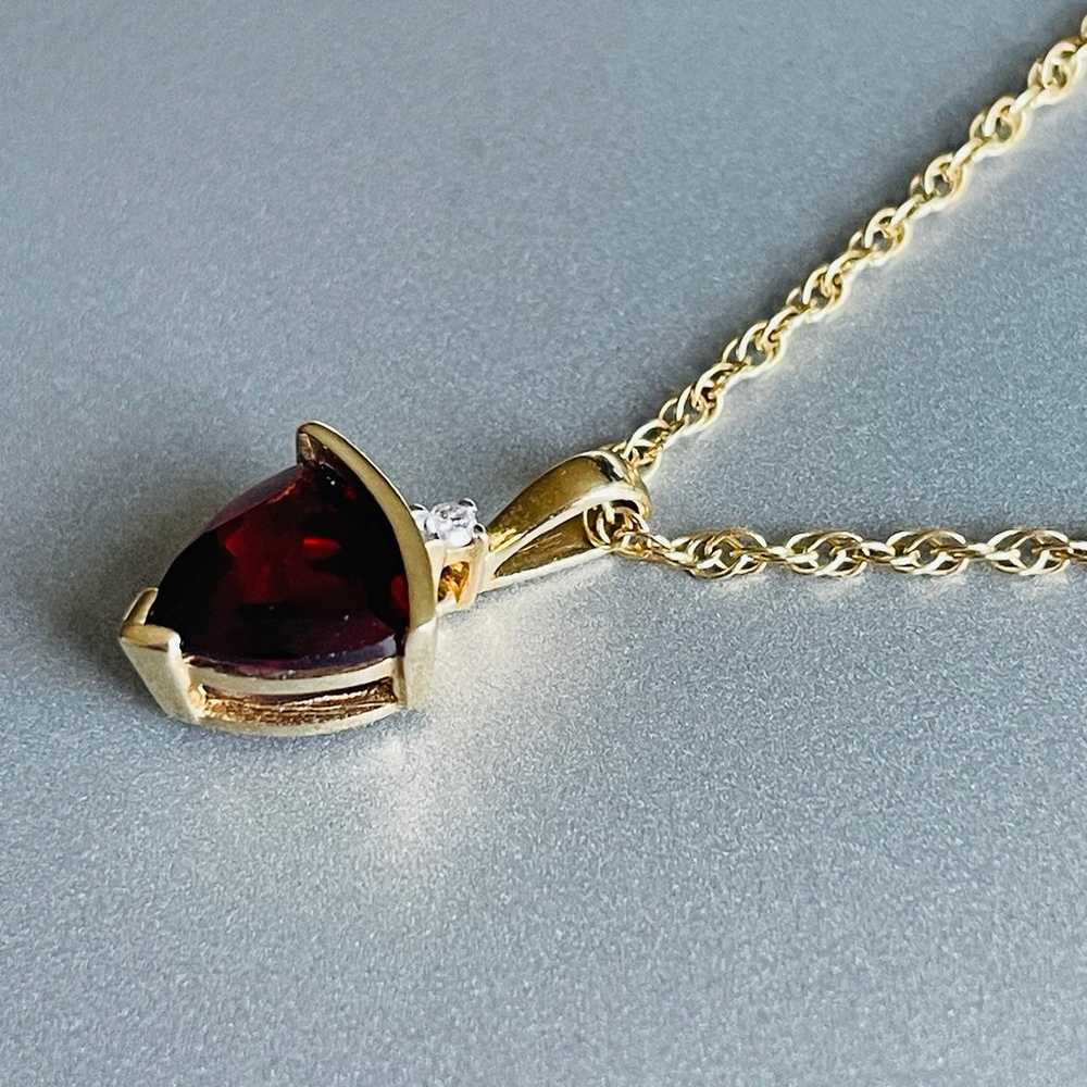 10k Gold Natural Garnet & Diamond Trillion Cut Pe… - image 3