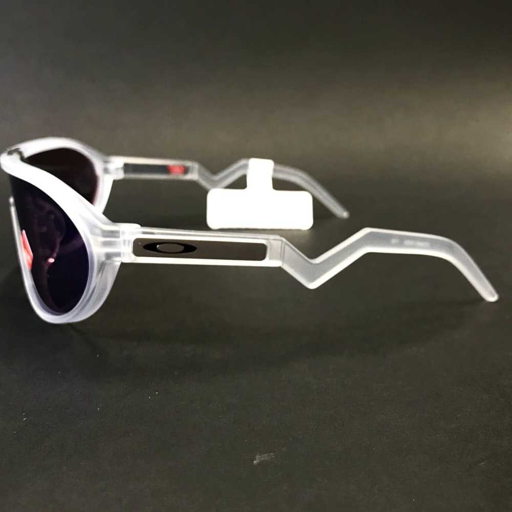 Oakley Matte Clear Shield Oakley CMDN OO9467 Sung… - image 6