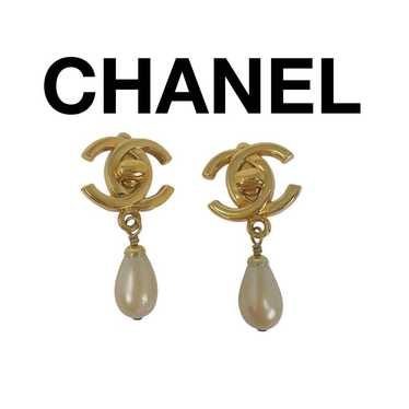 Chanel Coco Mark Turnlock 96A Earrings