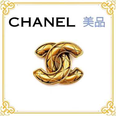 Chanel Coco Mark Matelassé Brooch for Women Gold V