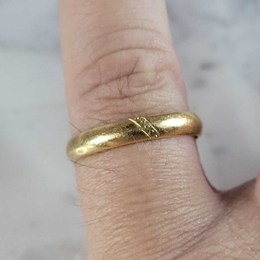 Womens Vintage Estate 18K Yellow Gold Wedding Ban… - image 1