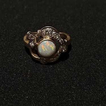 Vintage 14k Gold Opal and Diamond Ring