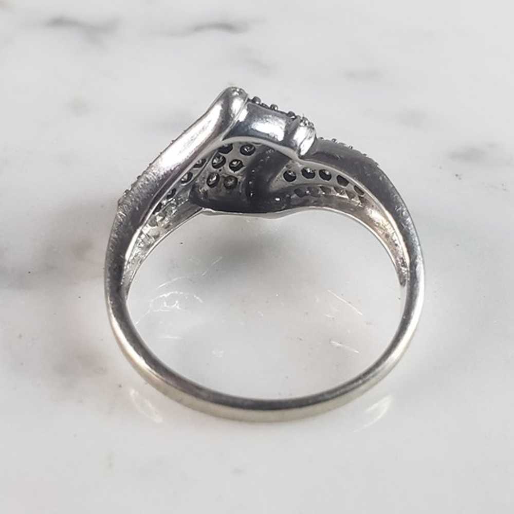 Womens Vintage Estate 10k White Gold Diamond Ring… - image 3