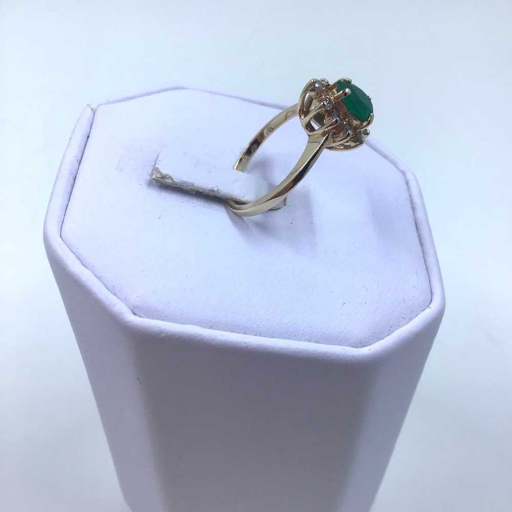 14K YG Vintage Chatham Emerald & Diamond Ring - image 2