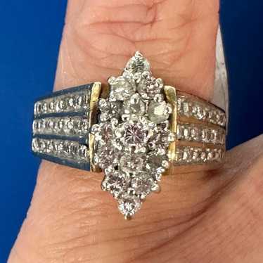 Beautiful! 10K Gold Diamond Cocktail Ring-Size 6.7