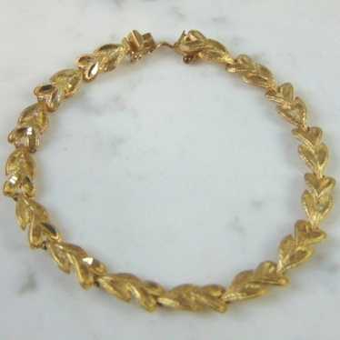 Womens Vintage Estate 10K Yellow Gold Heart Bracel