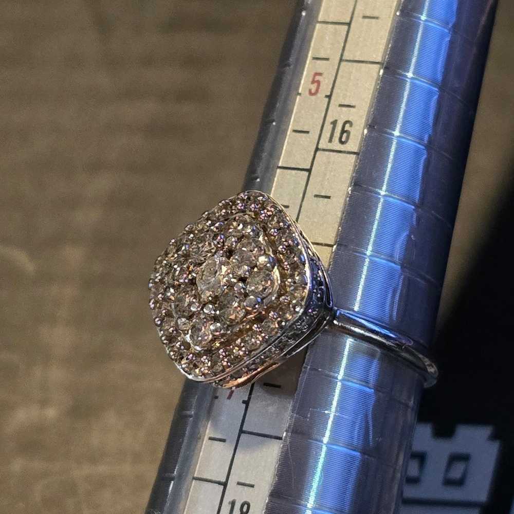 Women's 14kt Gold and Diamonds Ring 6.5 - image 7