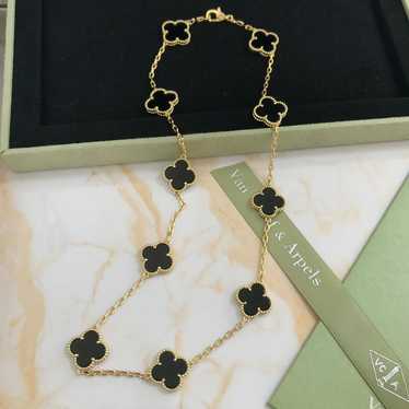 18k Vintage 10 Motifs Yellow Gold/Onyx Necklace