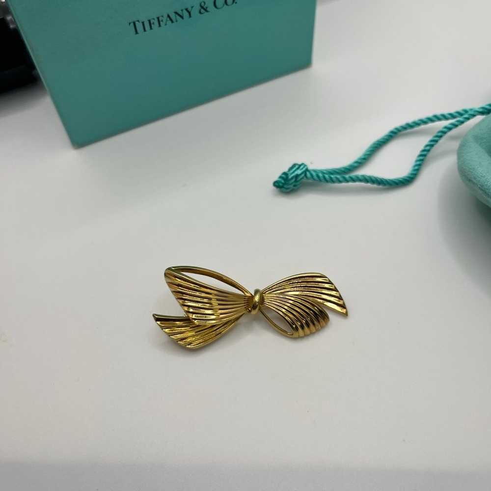 Tiffany & Co. Germany 14K Yellow Gold Bow Brooch - image 2