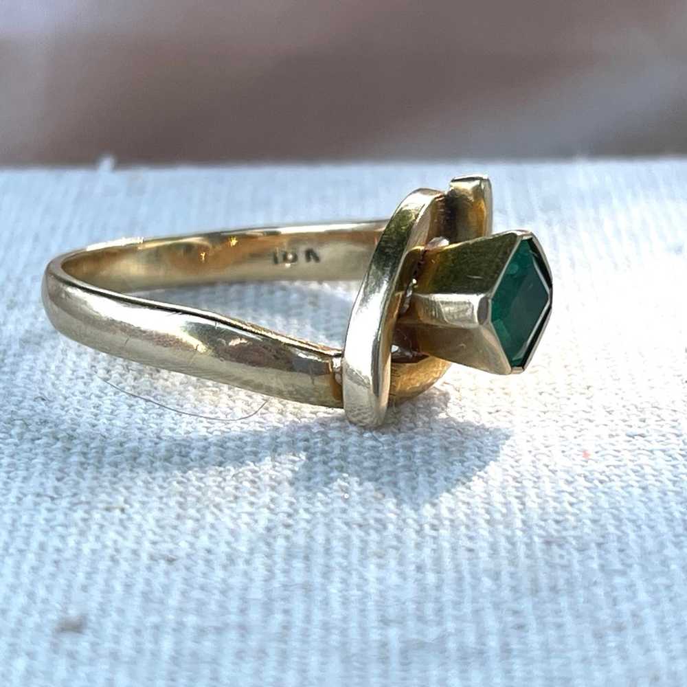 18kt gold emerald ring - image 2