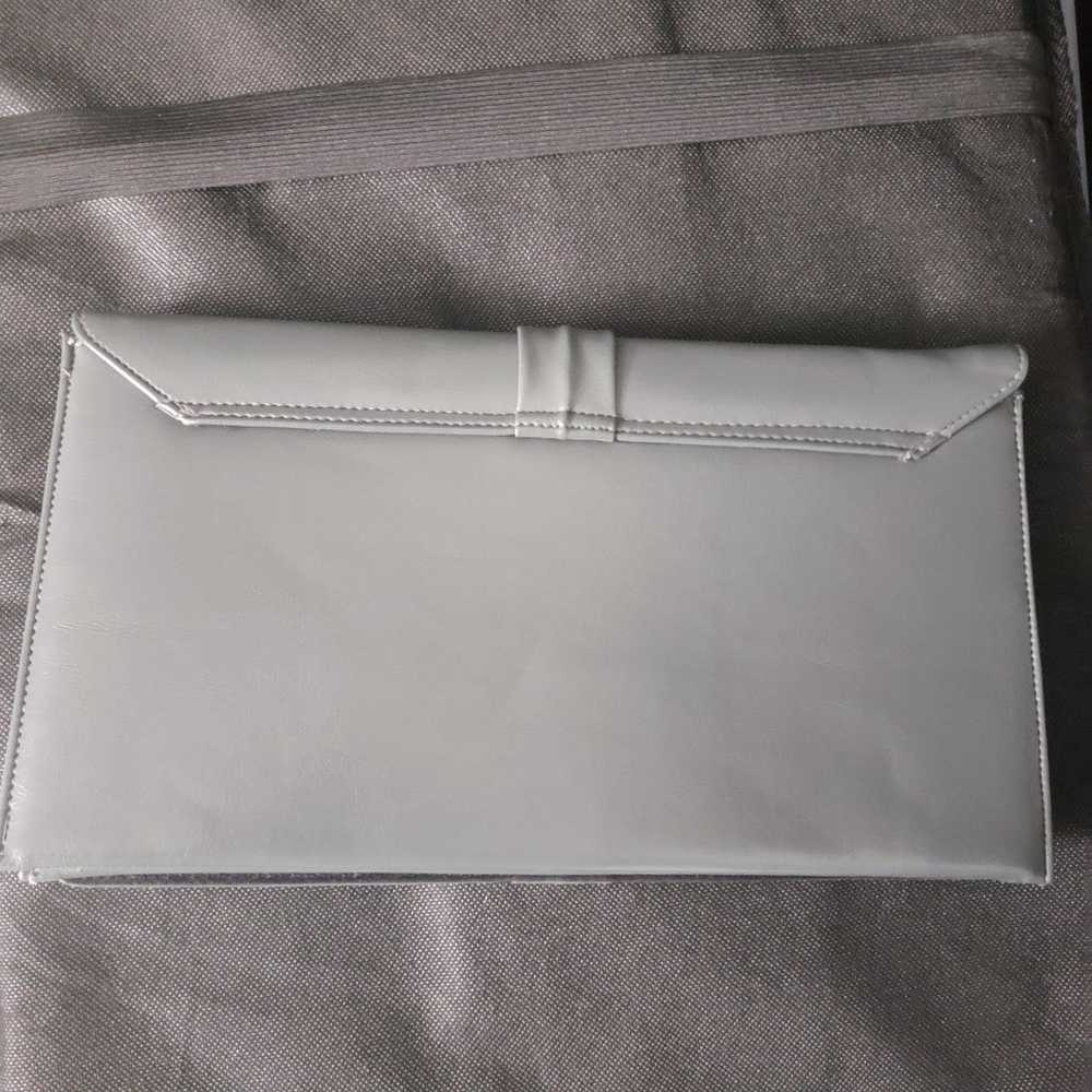 VINTAGE!!!  Genuine Leather Clutch in Gray - image 7