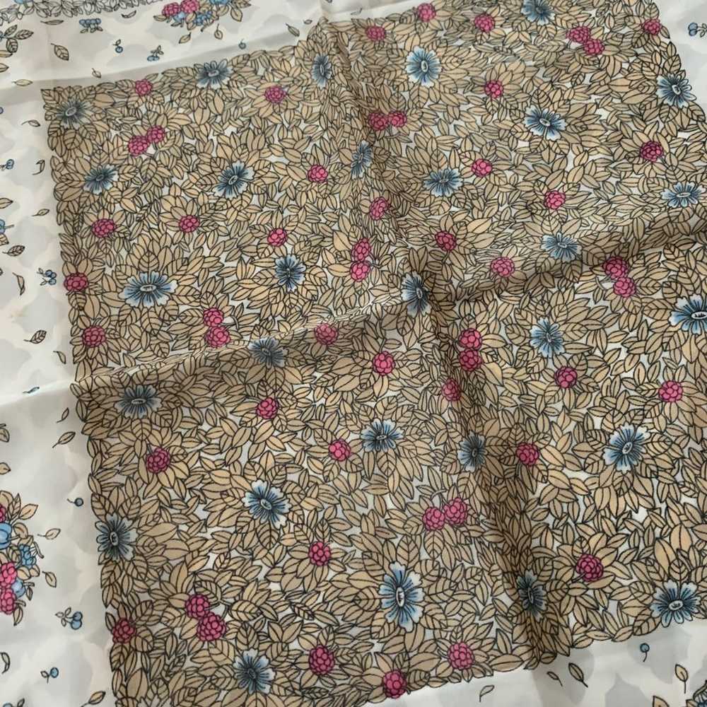 Vintage floral sheer scarf - image 6