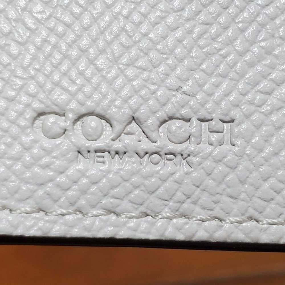 Coach New Vintage White Leather Coin Purse Clutch… - image 7